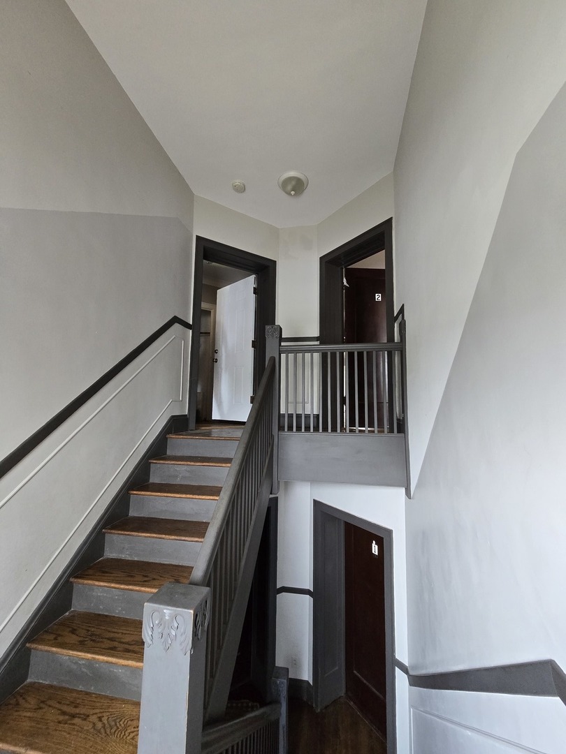 9130 S Throop Street Property Photo 11