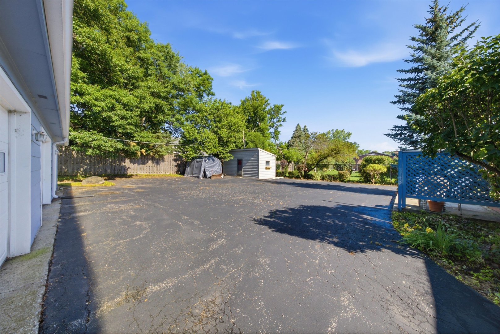 34112 N Barron Boulevard Property Photo 6