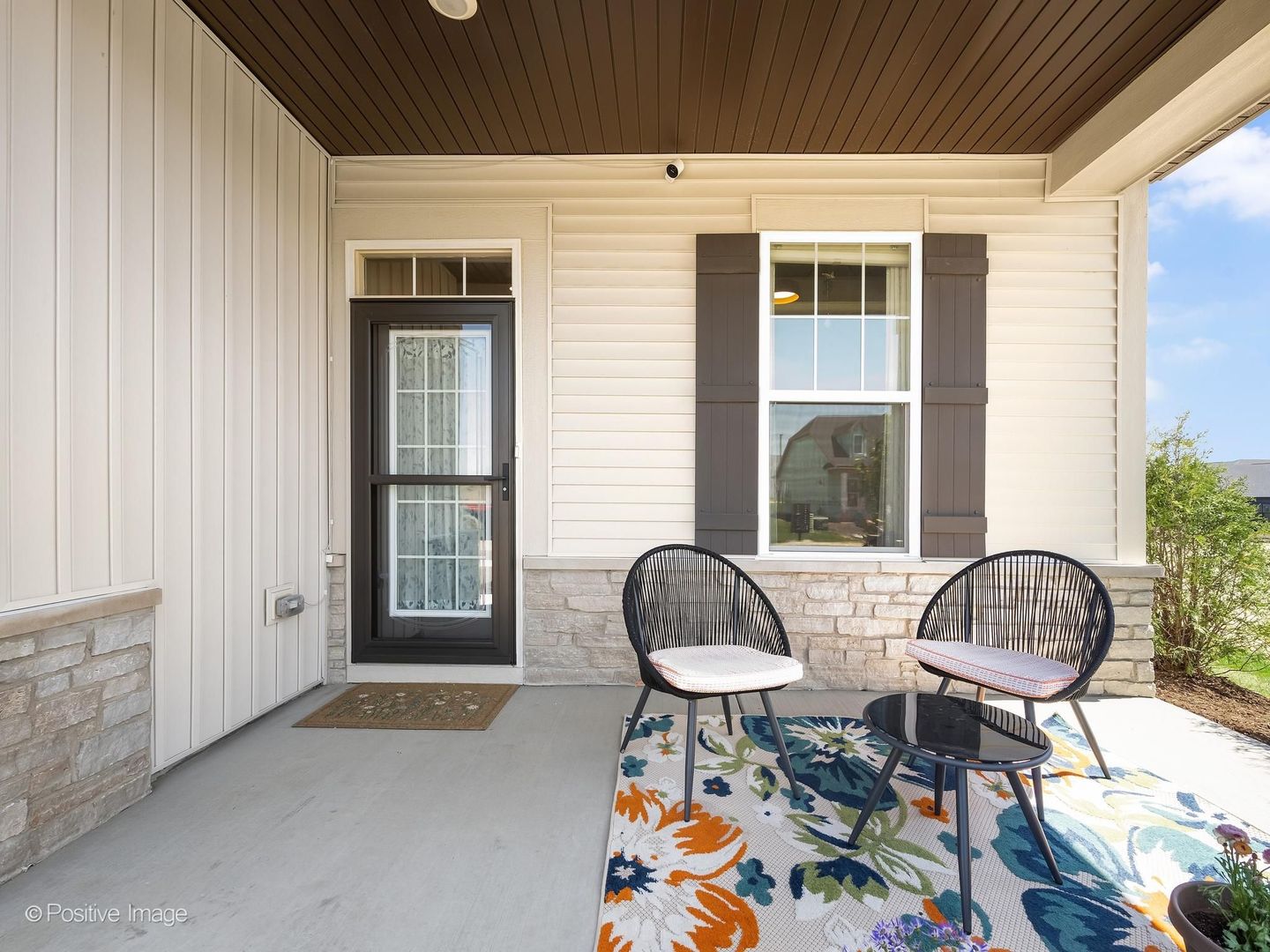 25538 W Alabaster Circle Property Photo 3