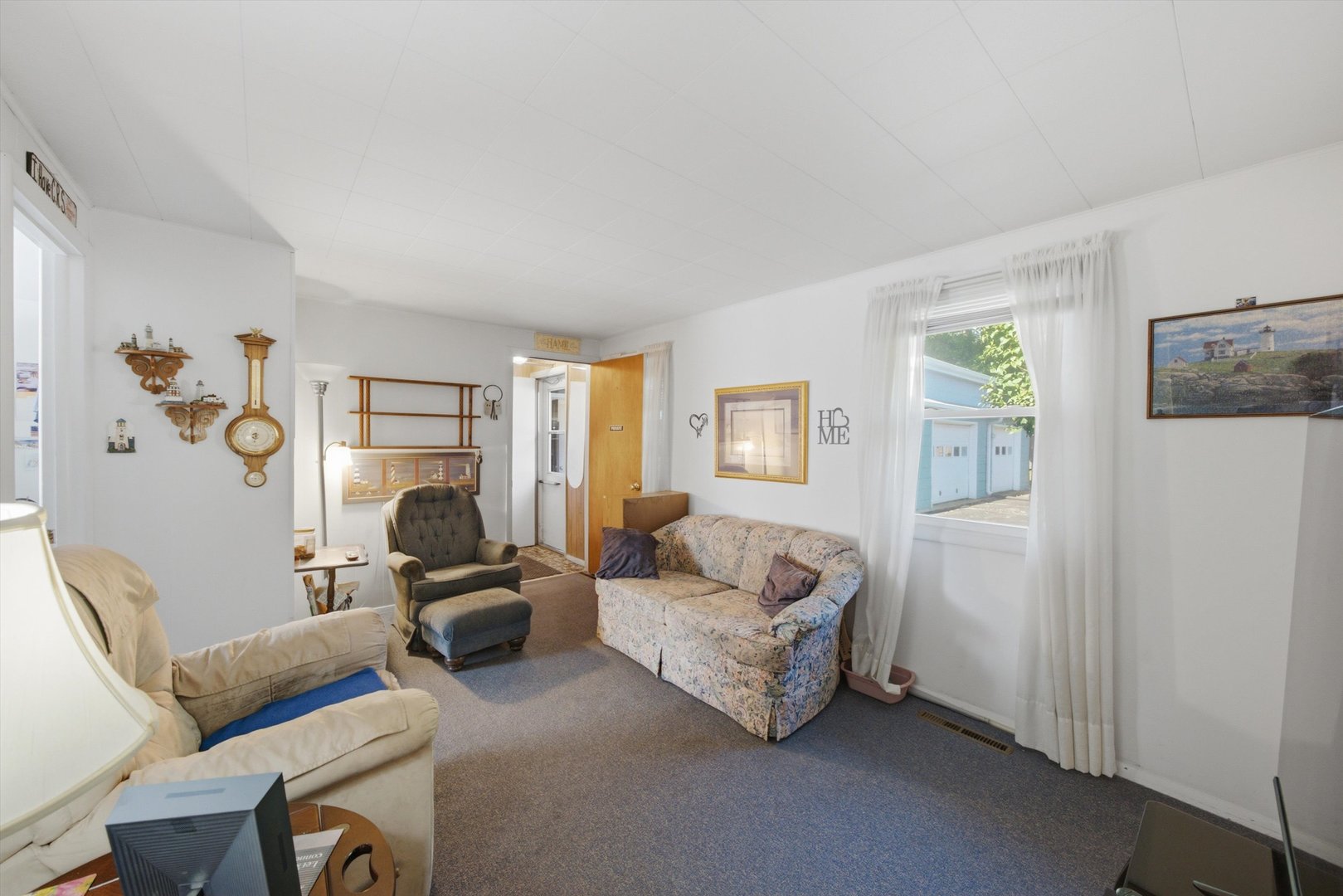 34112 N Barron Boulevard Property Photo 10