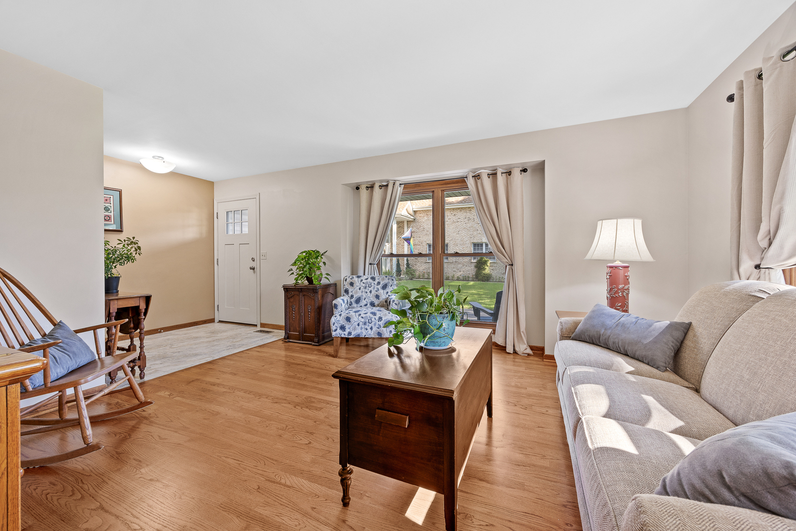 4600 Roslyn Road Property Photo 5