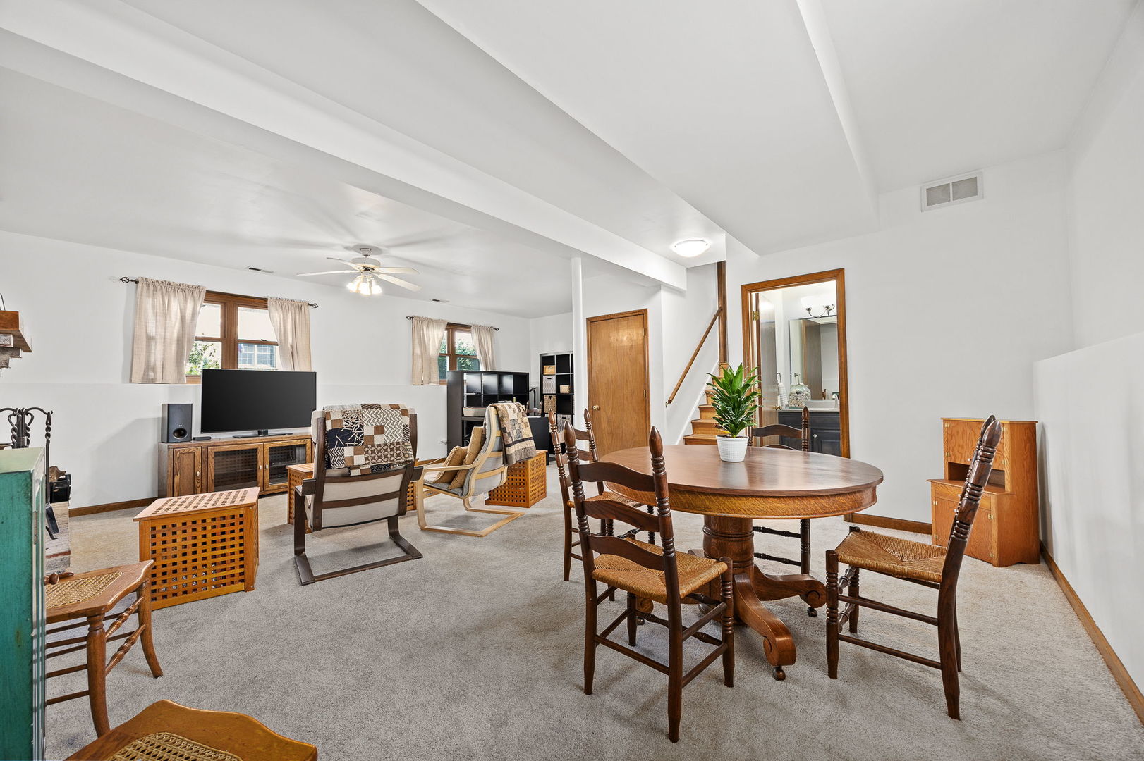 4600 Roslyn Road Property Photo 25