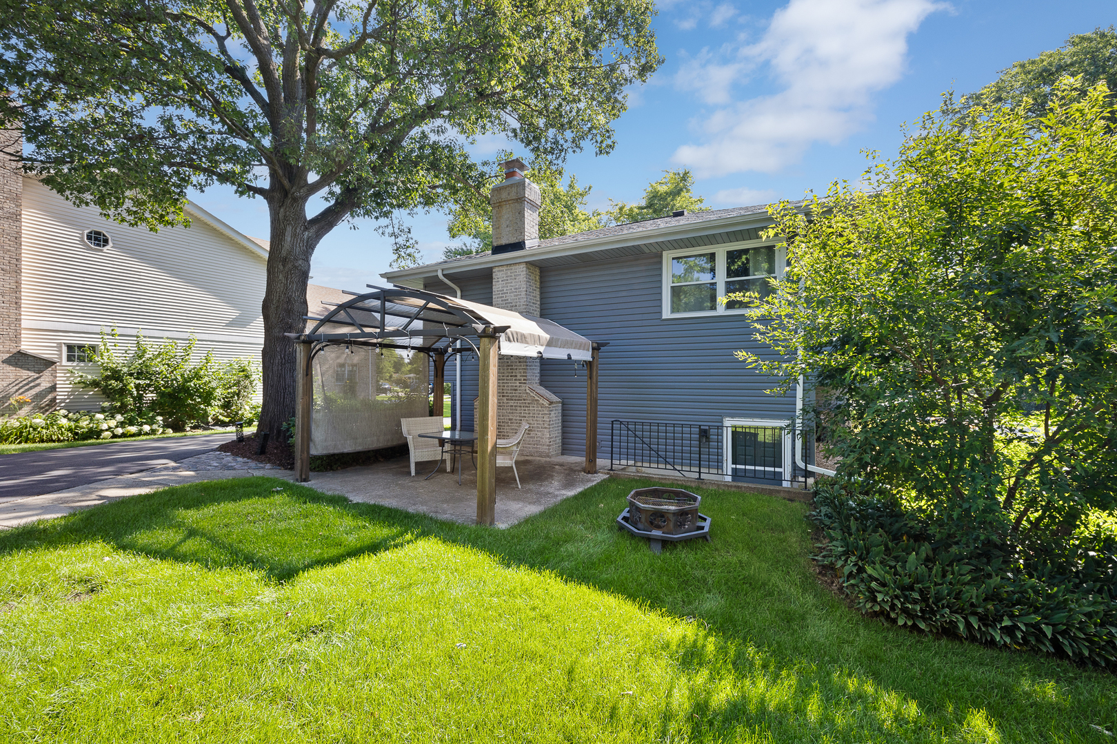 4600 Roslyn Road Property Photo 35