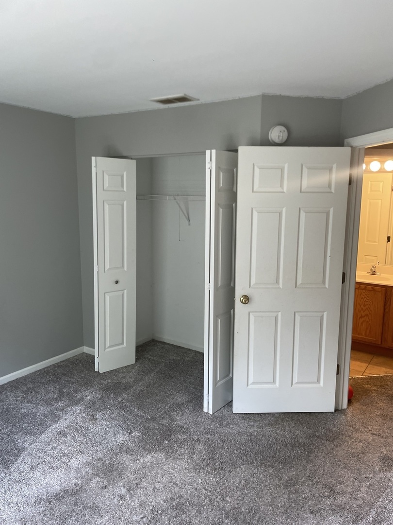 2303 Hudson Circle Property Photo 5