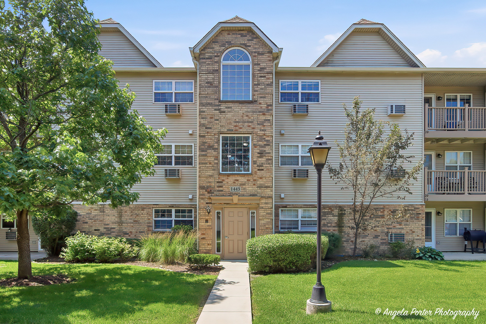 1443 Spring Brook Court 2d Property Photo 1