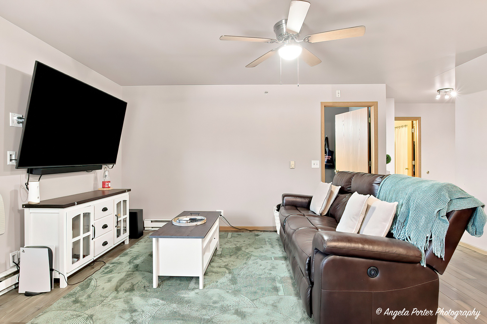 1443 Spring Brook Court 2d Property Photo 7