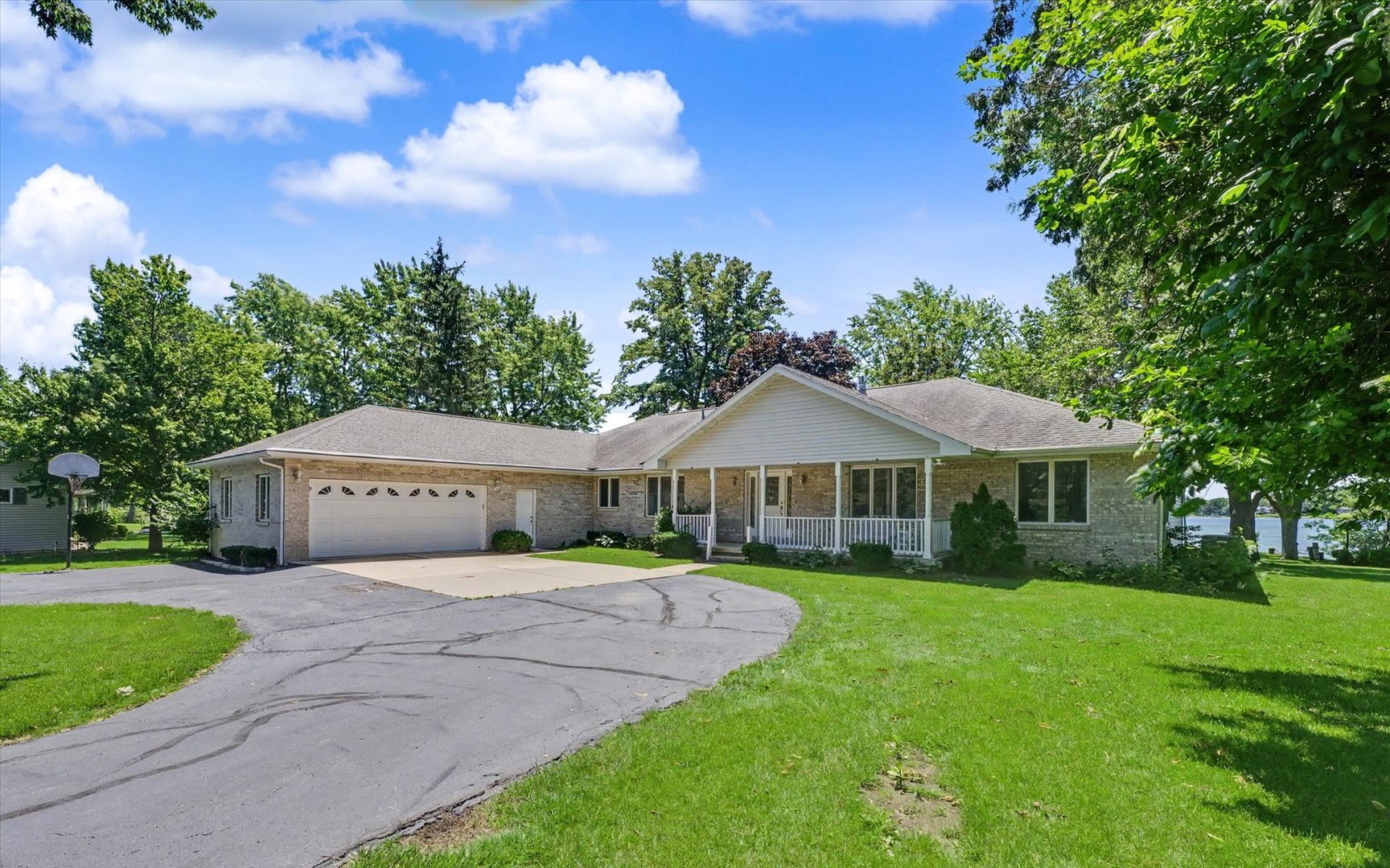 606 Skyline Drive Property Photo 1