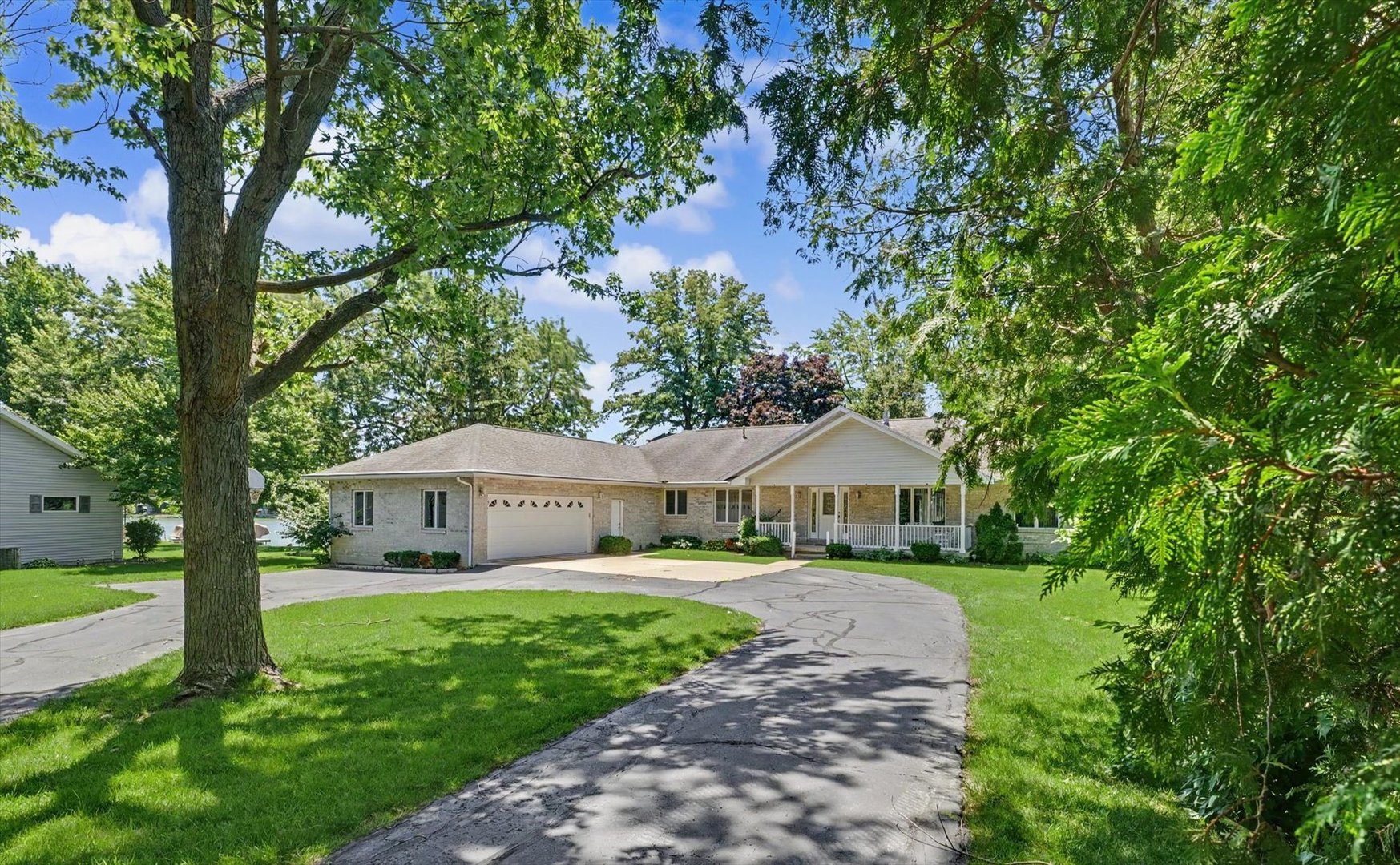 606 Skyline Drive Property Photo 2