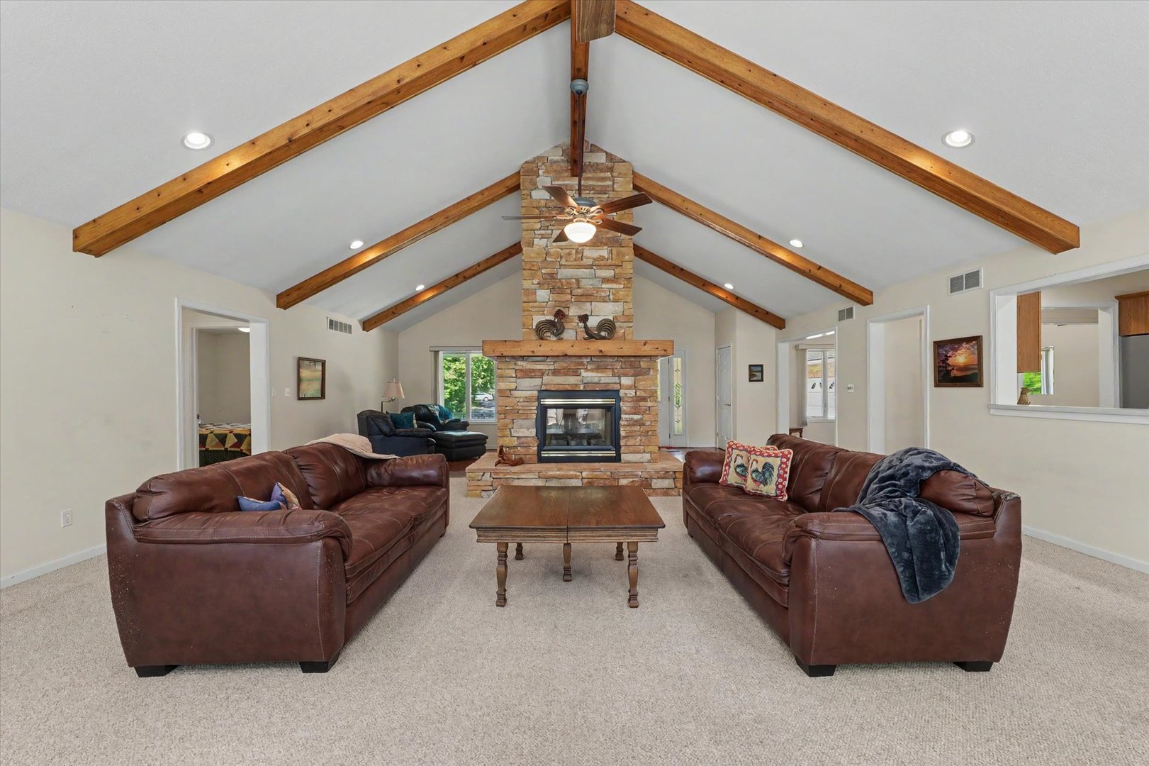 606 Skyline Drive Property Photo 7