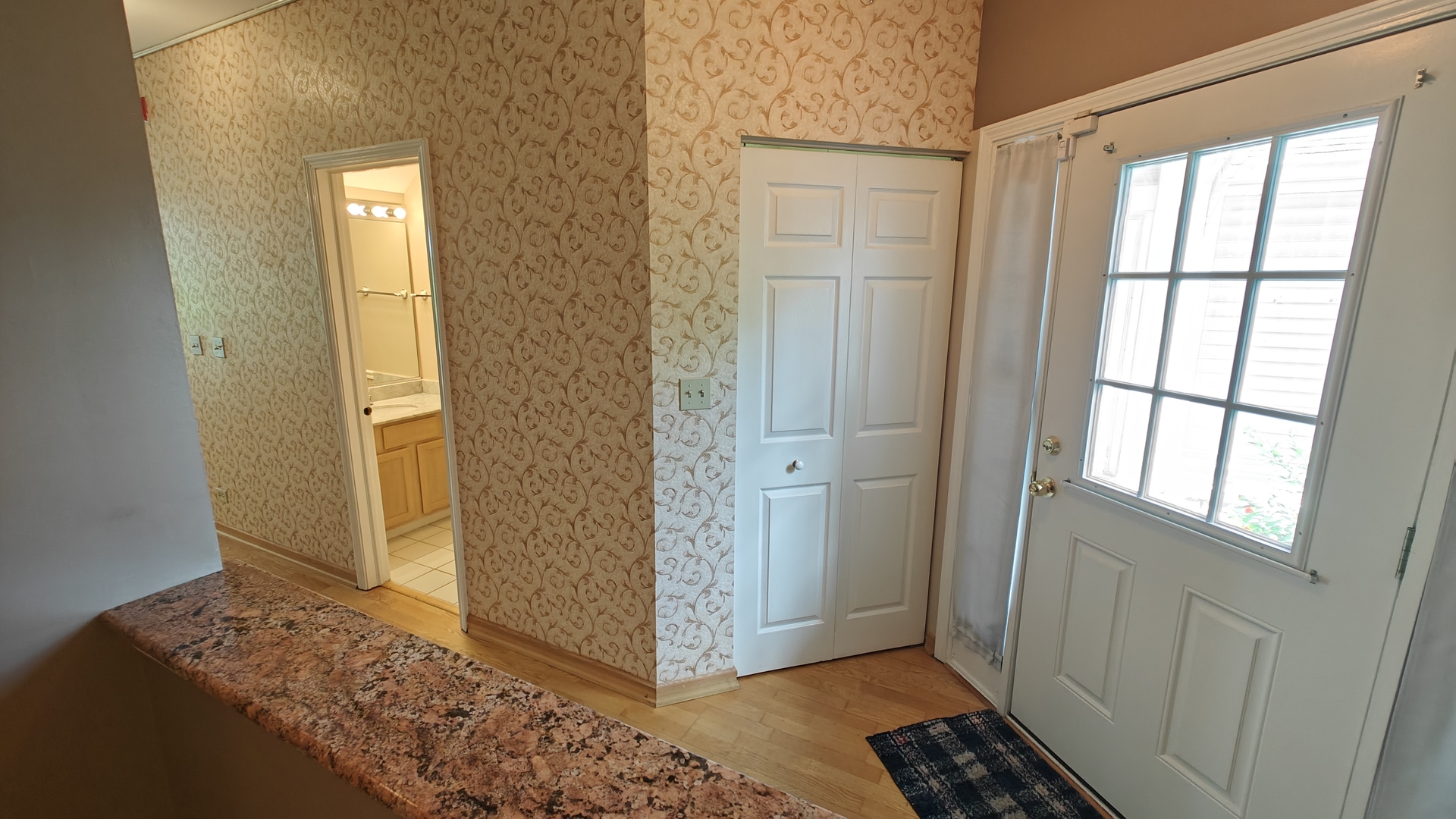 1052 Hinswood Drive Property Photo 6