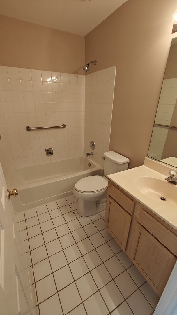 1052 Hinswood Drive Property Photo 32