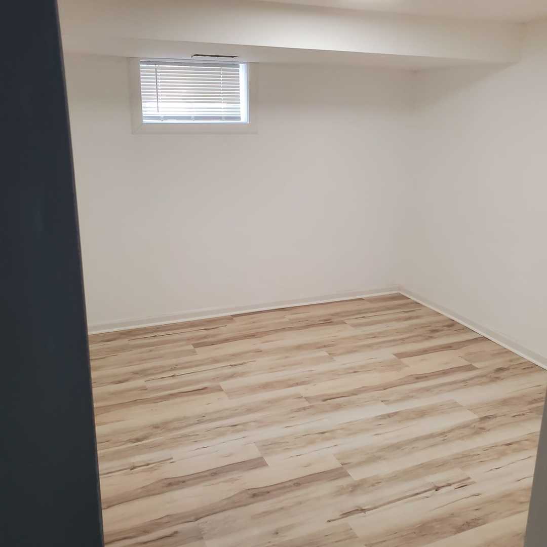 9224 Sproat Avenue Property Photo 6