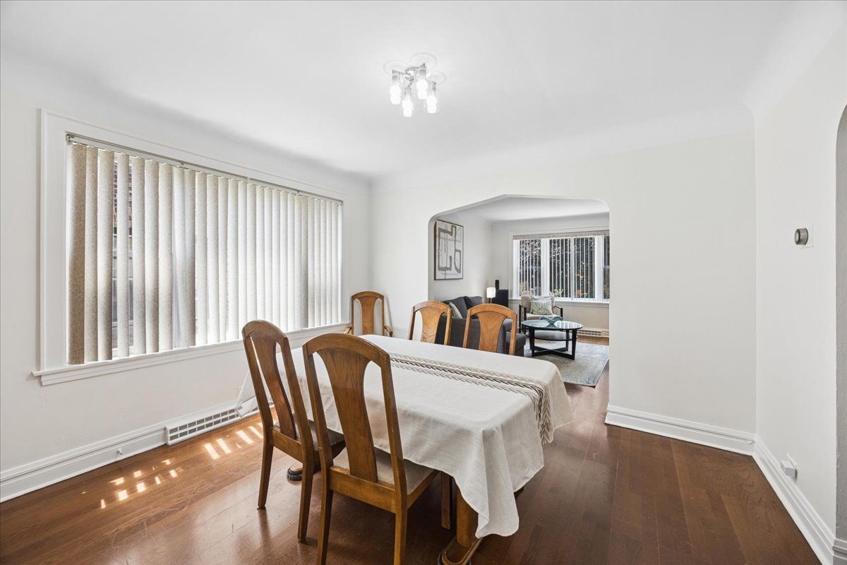 3833 Maple Avenue Property Photo 6