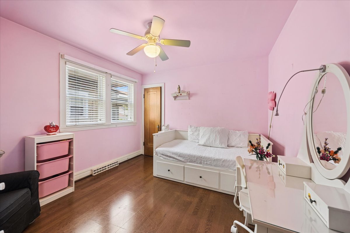 3833 Maple Avenue Property Photo 11