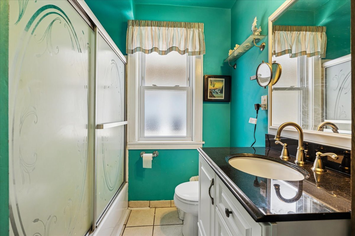 3833 Maple Avenue Property Photo 12