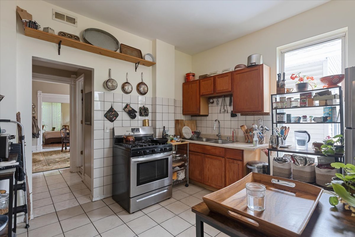 1634 N Sawyer Avenue Property Photo 12