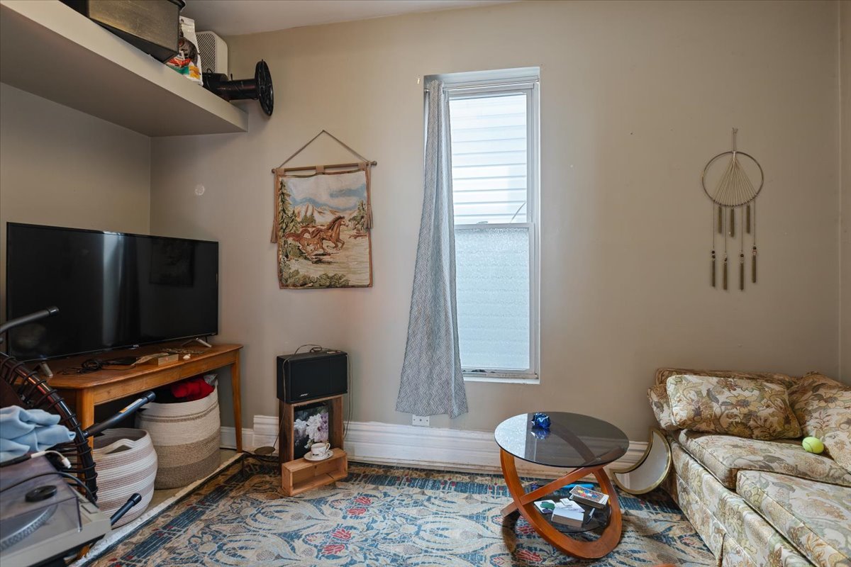 1634 N Sawyer Avenue Property Photo 21