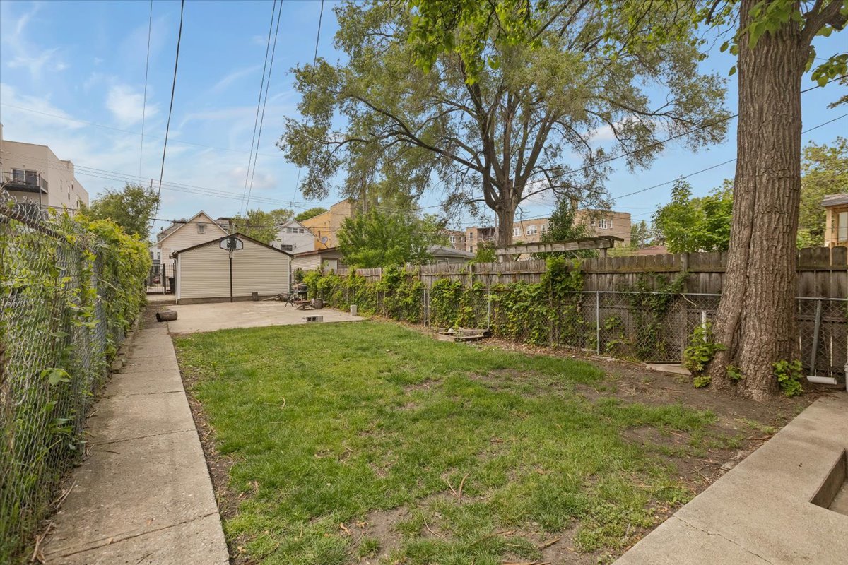 1634 N Sawyer Avenue Property Photo 33
