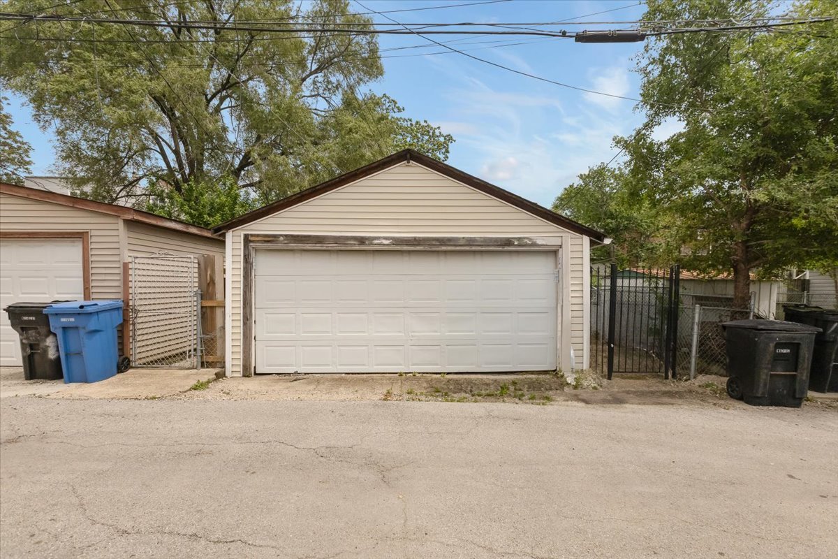 1634 N Sawyer Avenue Property Photo 34