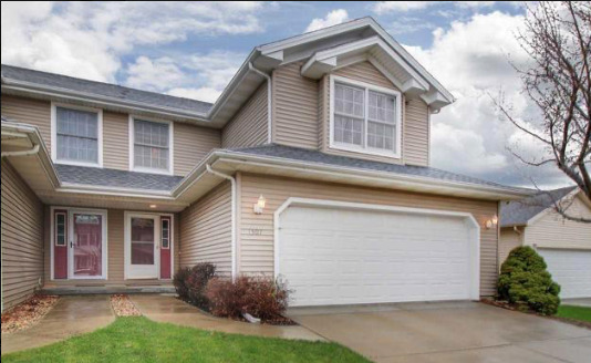 1307 Beacon Hill Court Property Photo 1