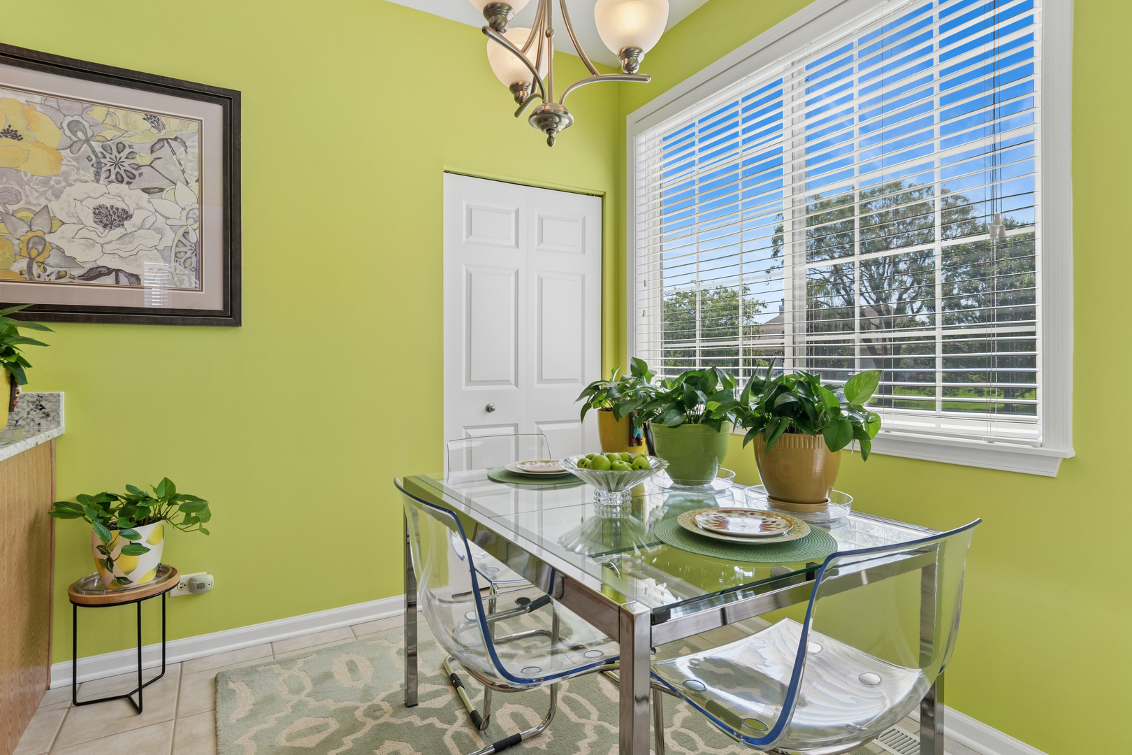 1074 Hampton Lane Property Photo 10