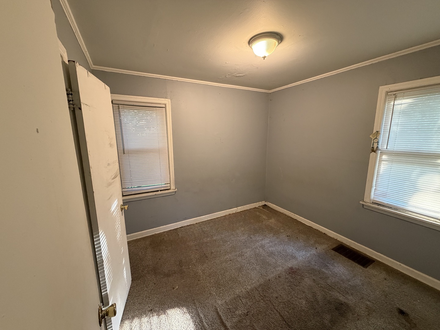 12800 S Parnell Avenue Property Photo 8