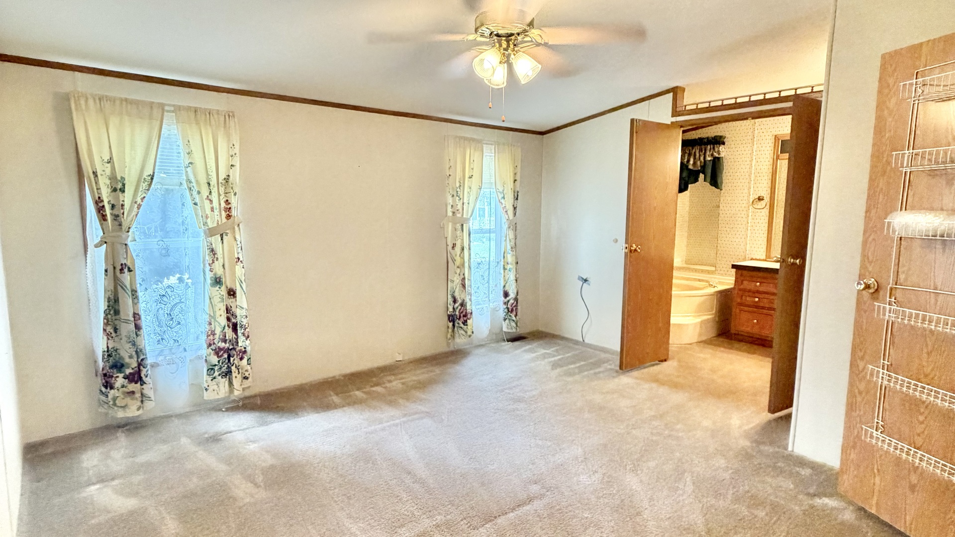 459 Meadowlark Circle Property Photo 9