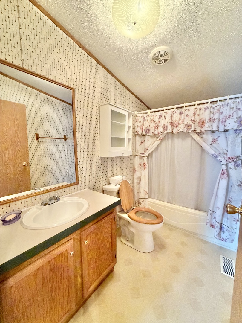 459 Meadowlark Circle Property Photo 16