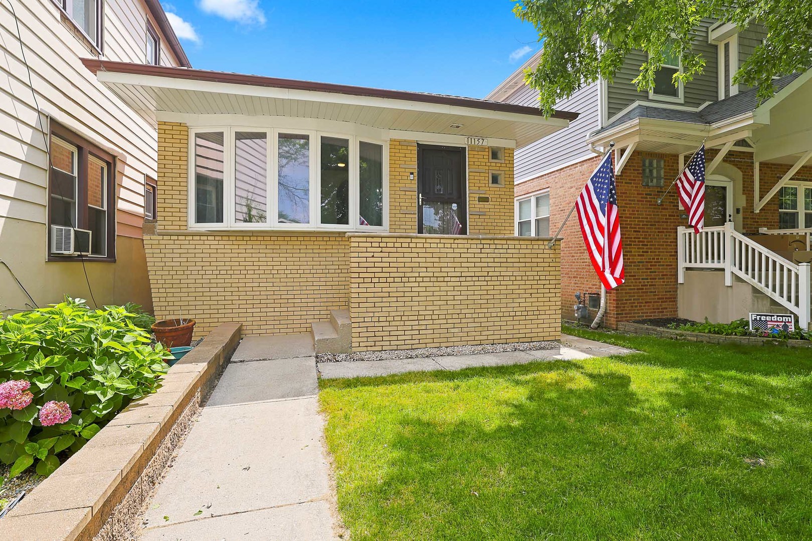 11157 S Spaulding Avenue Property Photo 2