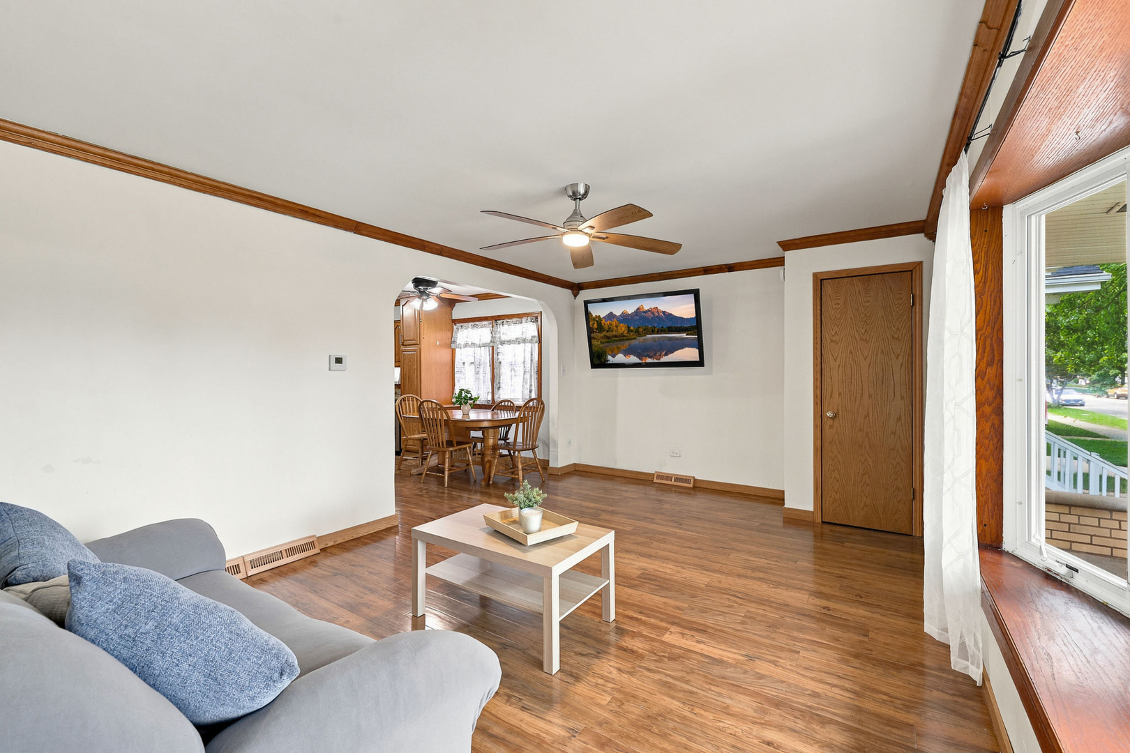 11157 S Spaulding Avenue Property Photo 4