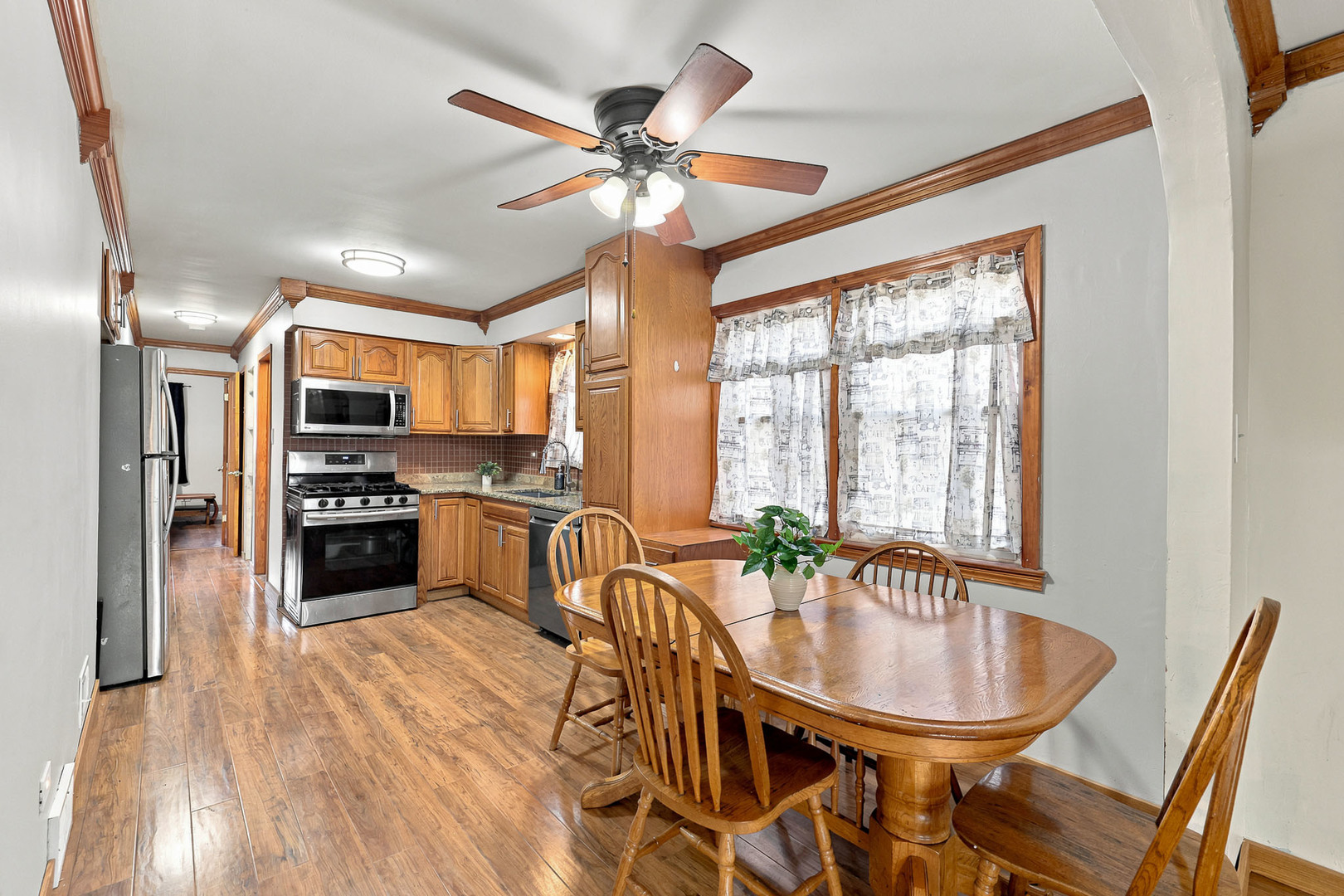 11157 S Spaulding Avenue Property Photo 5