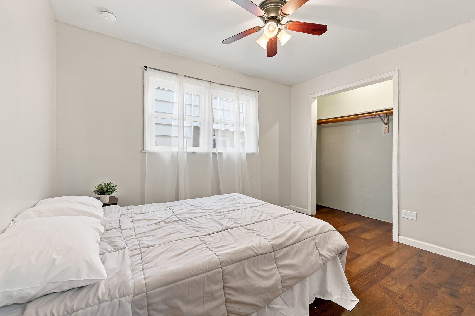 11157 S Spaulding Avenue Property Photo 8