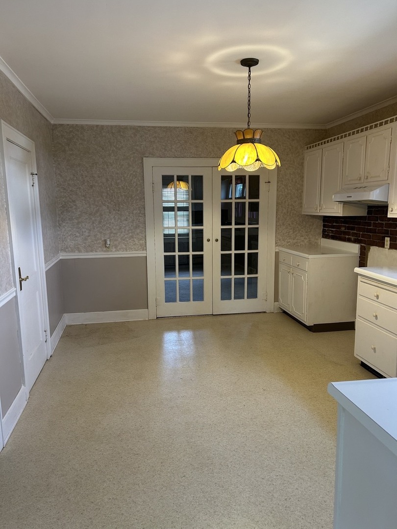 404 S Spalding Street Property Photo 8