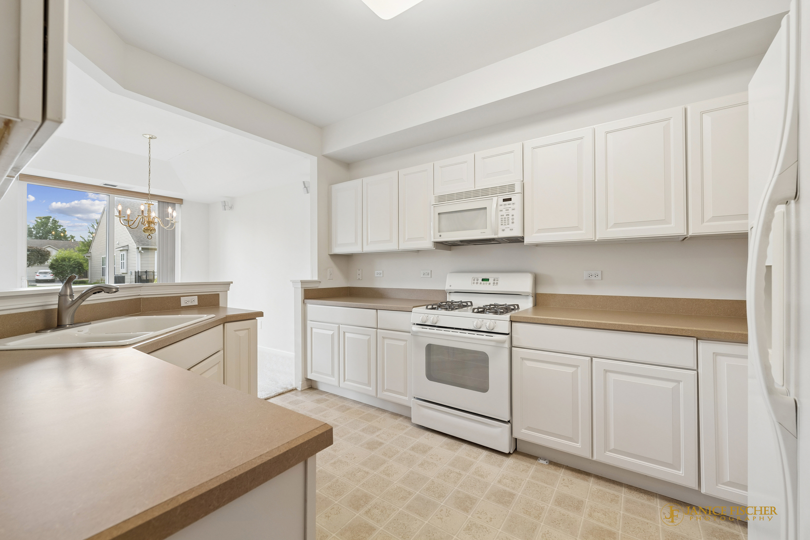 13535 Nealy Rd Street Property Photo 2