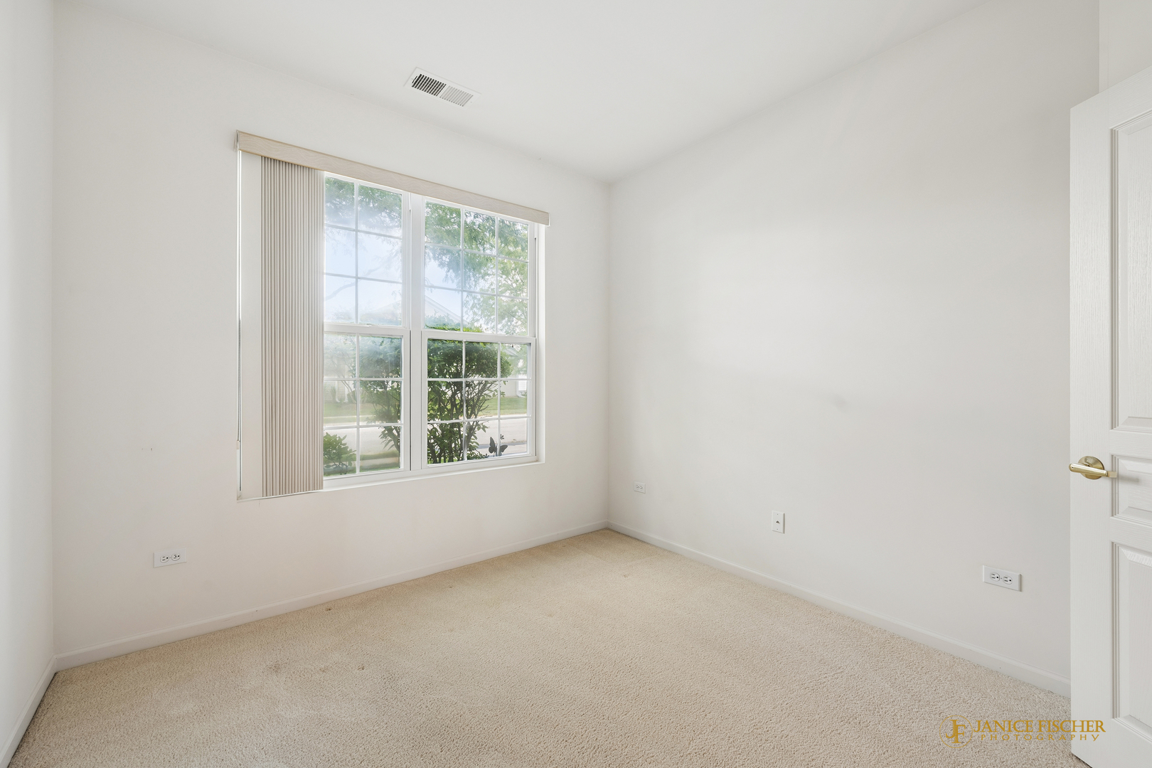 13535 Nealy Rd Street Property Photo 4