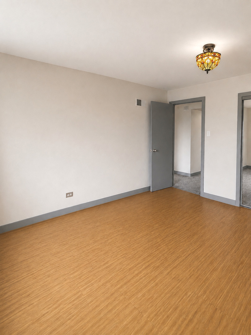 4616 W 97th Place Property Photo 13