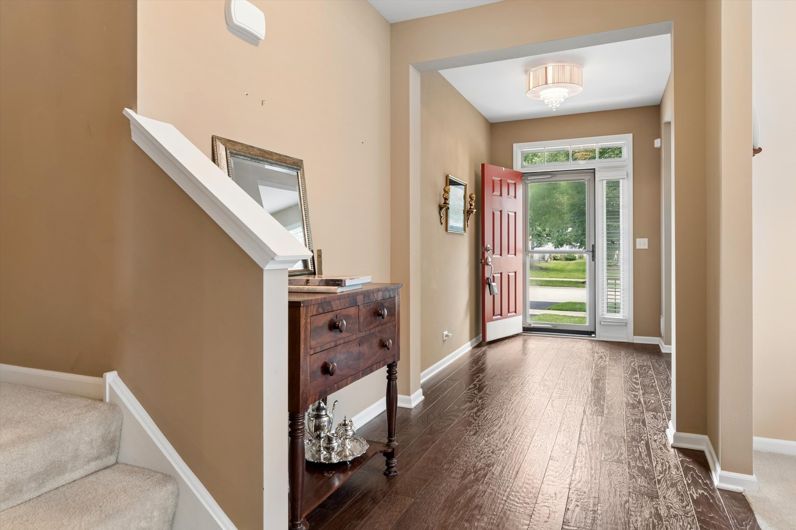 695 Cheshire Court Property Photo 3