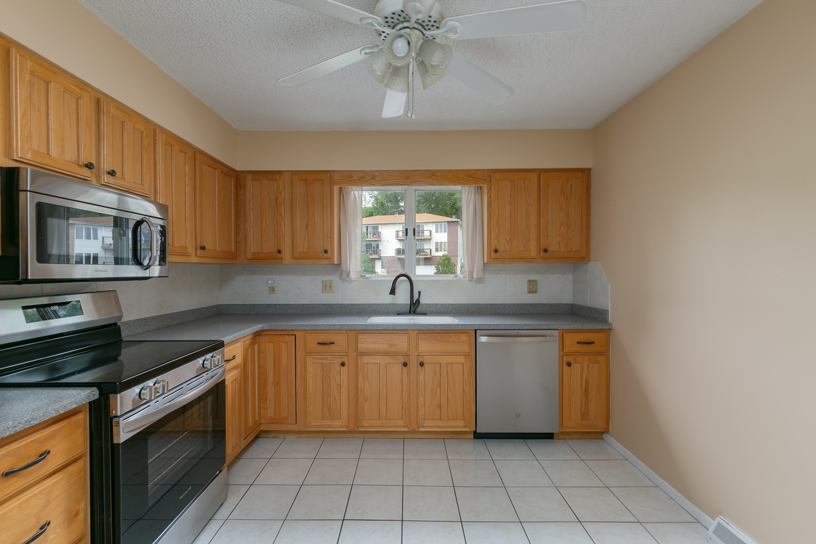 3721 35th Street 4 Property Photo 3
