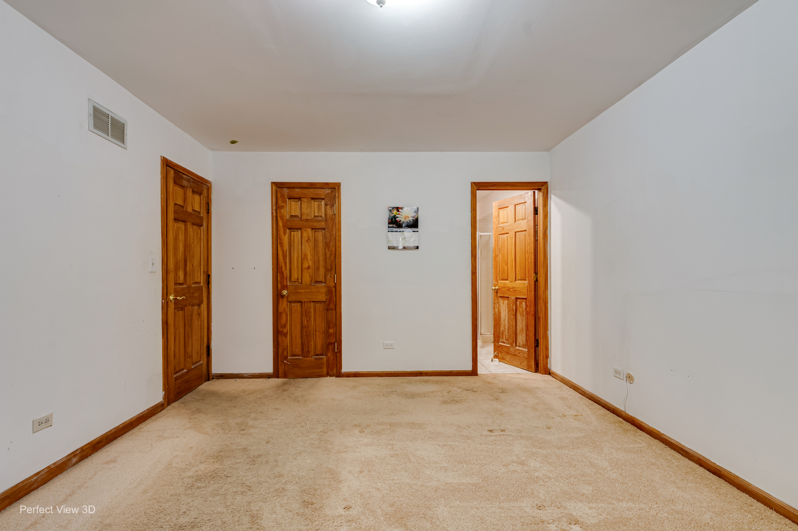 1605 S Main Street Property Photo 13
