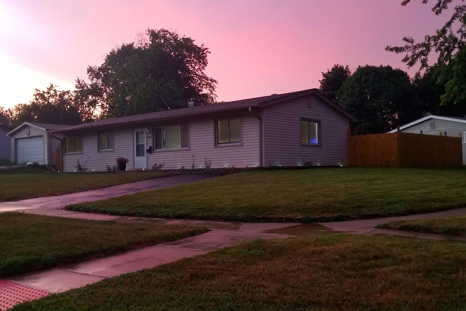 18468 W Meadow Lane Property Photo 1
