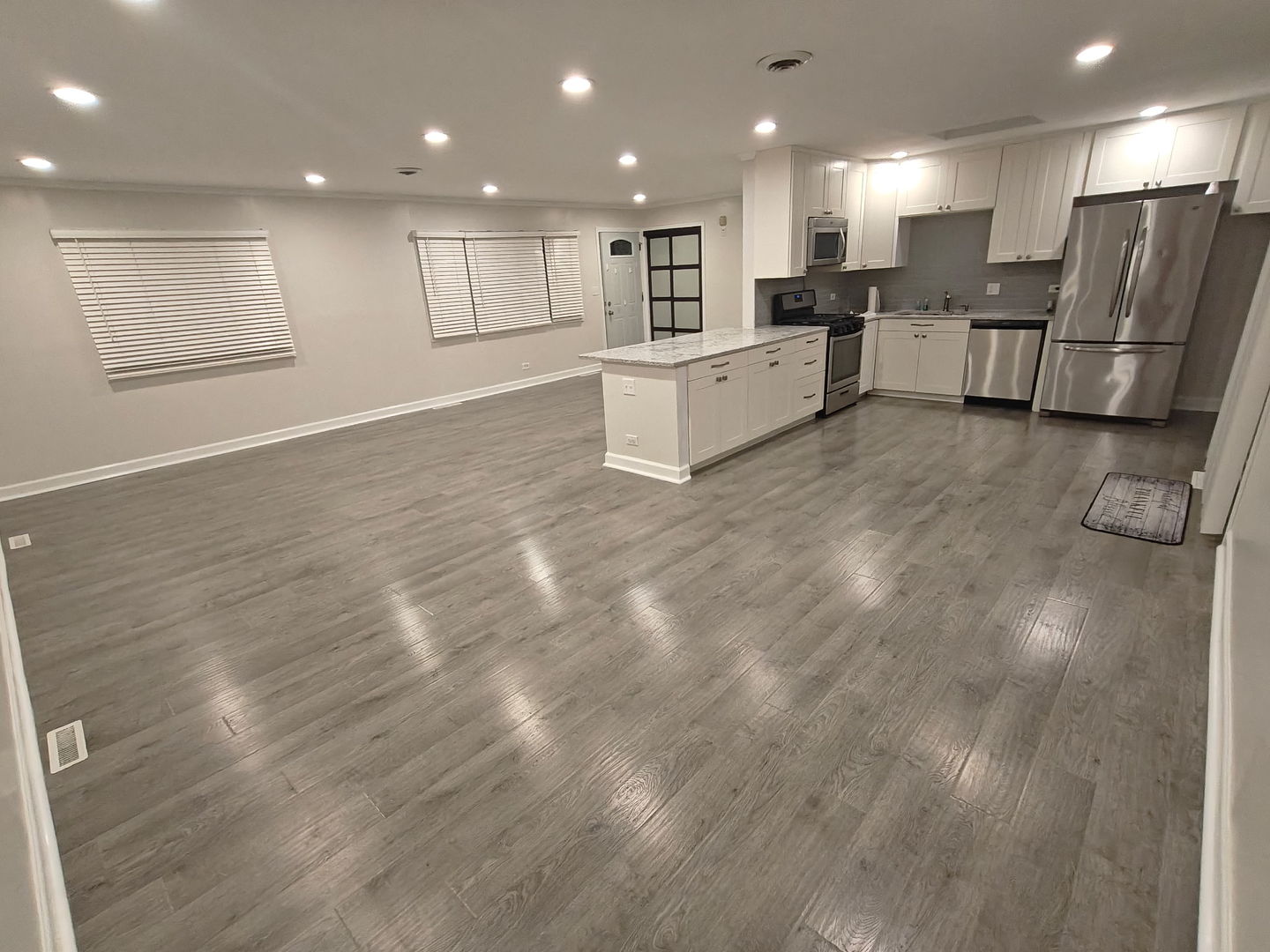 18468 W Meadow Lane Property Photo 3