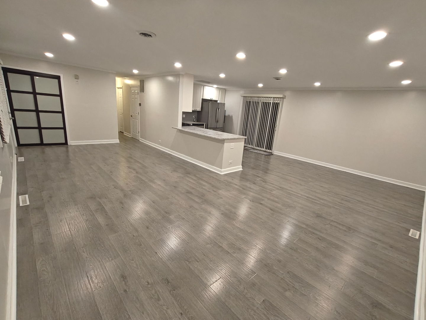 18468 W Meadow Lane Property Photo 4