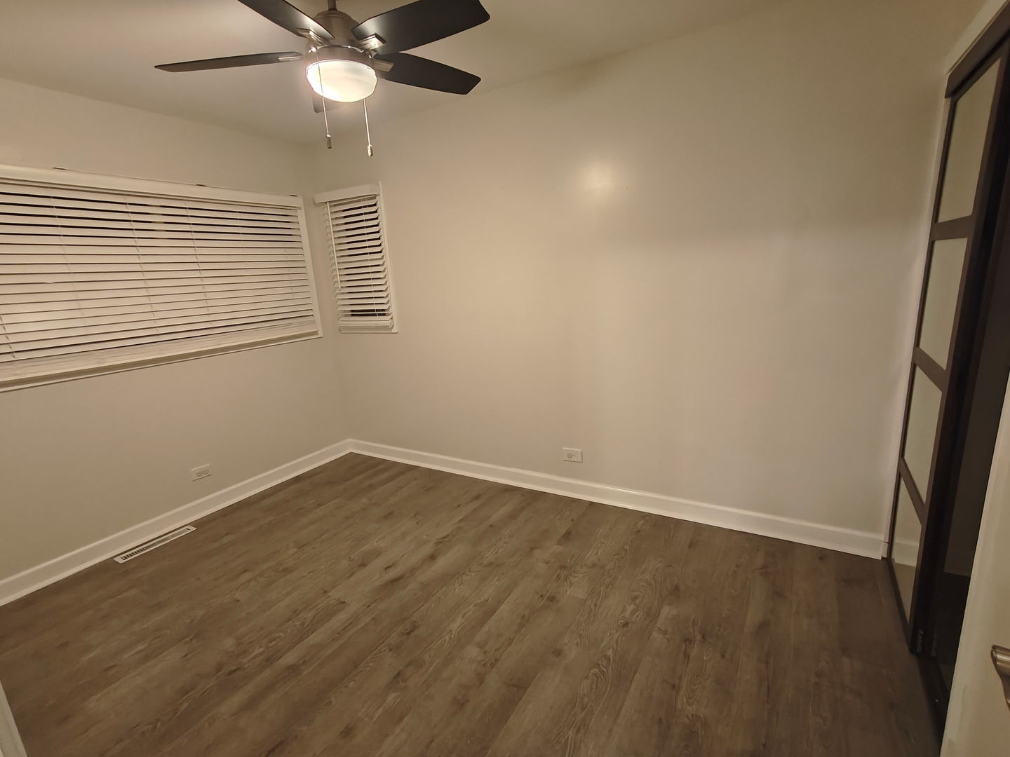 18468 W Meadow Lane Property Photo 6