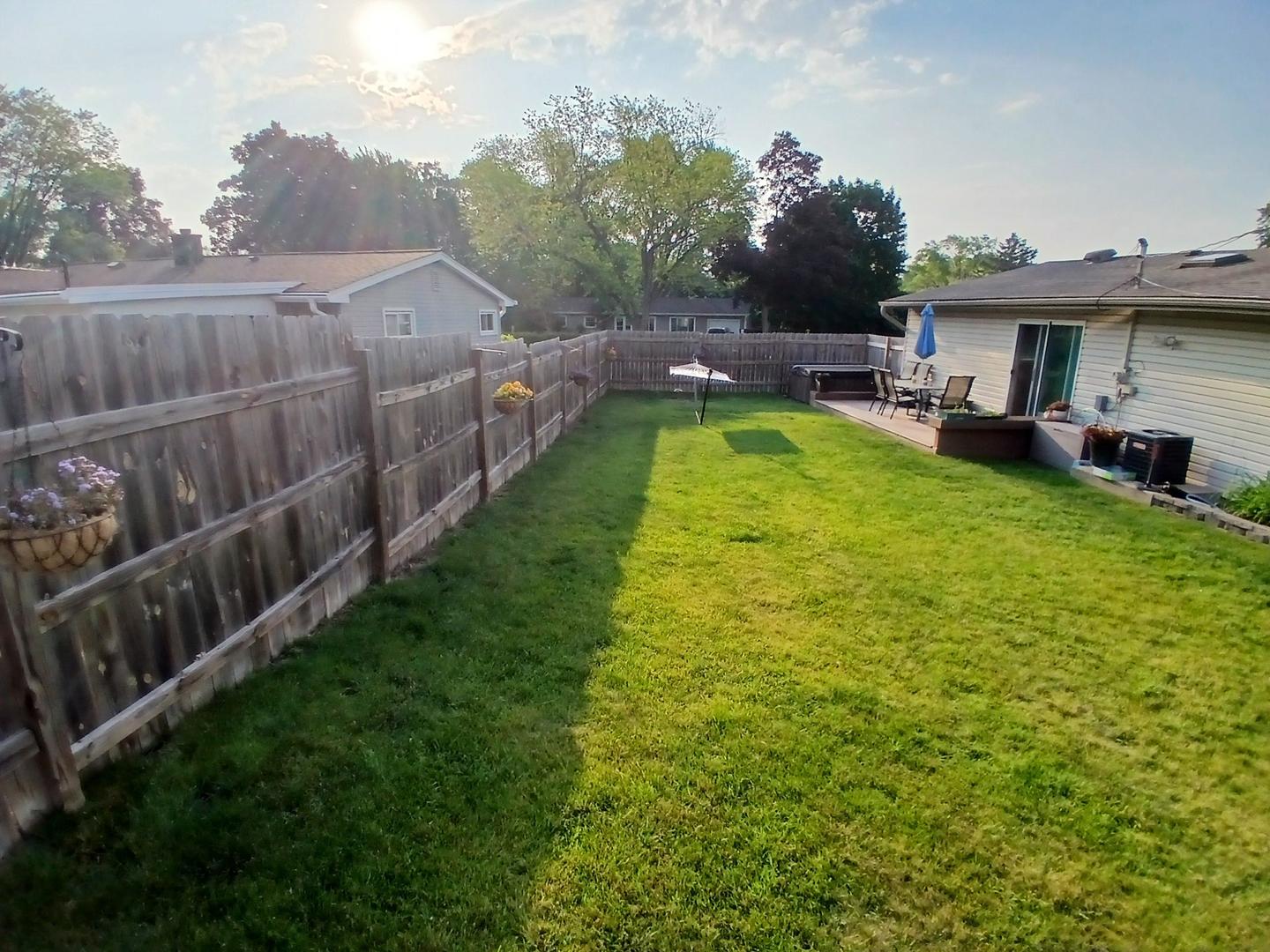 18468 W Meadow Lane Property Photo 16