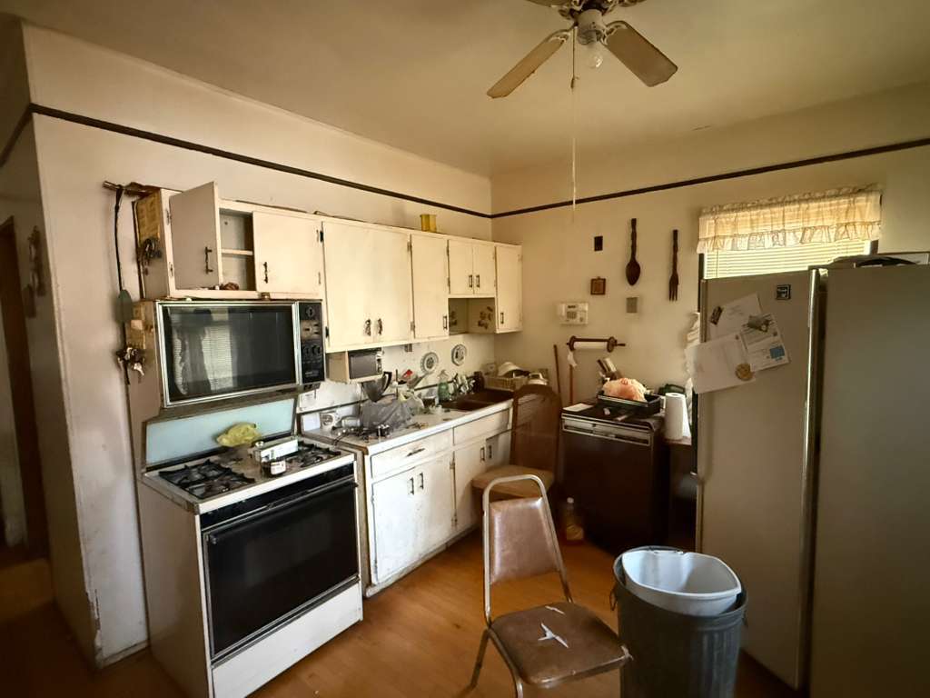 2627 S 60th Court Property Photo 7