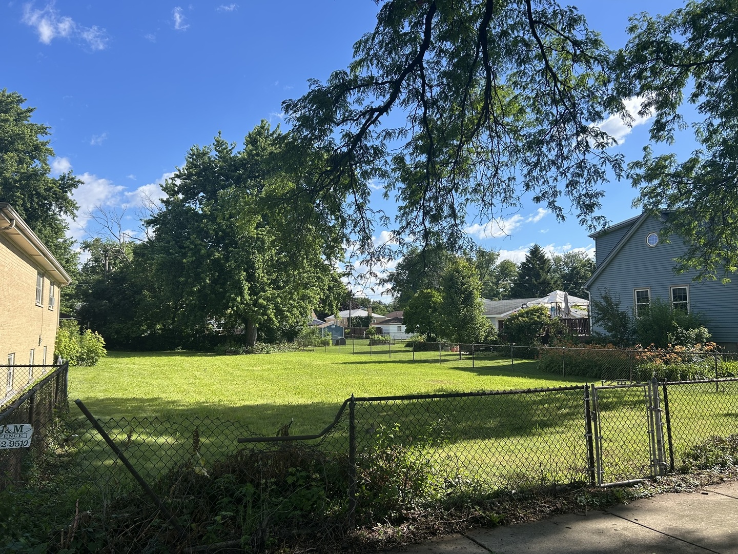 8326 45th Place Property Photo 1