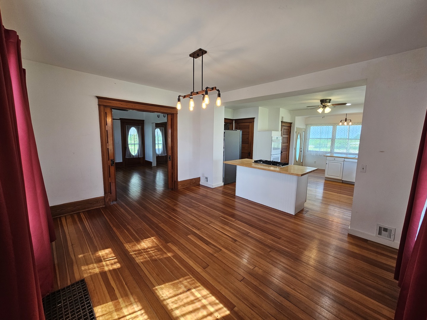 2206 40th Avenue Property Photo 5