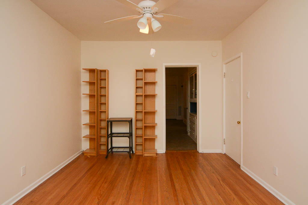 3426 N Lincoln Avenue 2 Property Photo 9