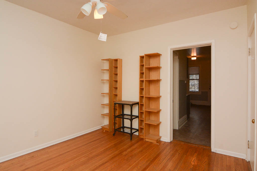 3426 N Lincoln Avenue 2 Property Photo 10