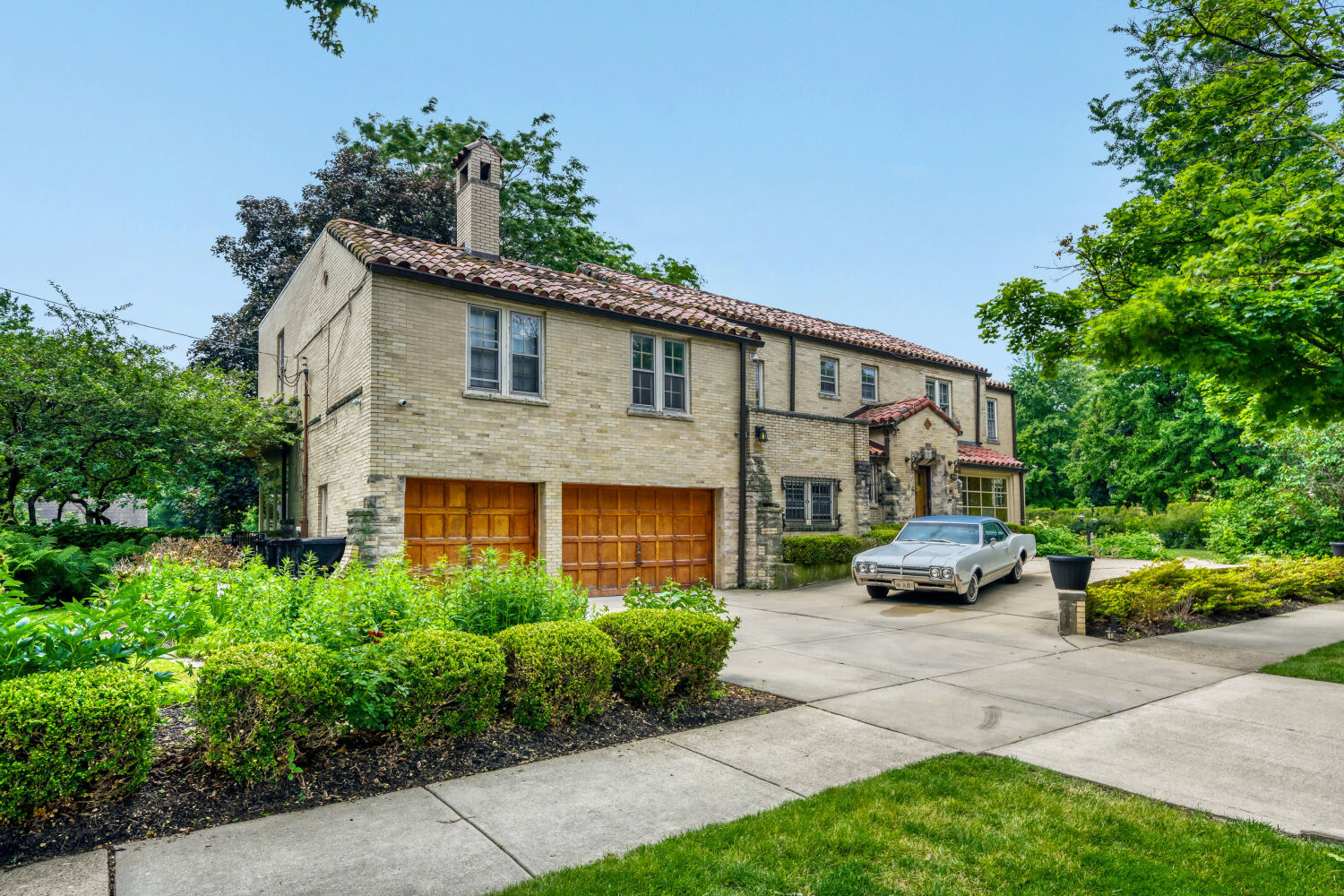 9101 S Hoyne Avenue Property Photo 3